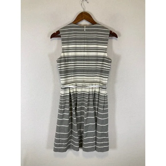 Classic Preppy Calvin Klein Women 6 Grey White Striped Belted Fit Flare Dress - Picture 2 of 12